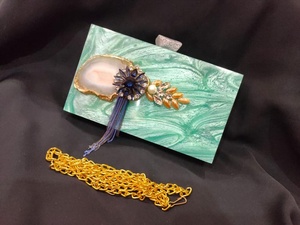 Sacs à main artisanaux de luxe en résine époxy acrylique pour fêtes de mariage pochette en métal avec sac à bandoulière détachable - Product Image 6