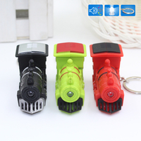 Porte-clés mignon en forme de mini-locomotive à vapeur 3D, avec lumière LED et effets sonores, modèle de train, jouet porte-clés, pendentif pour sac à dos, cadeau original