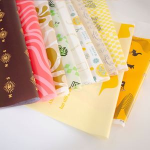 กระดาษห่อเบอร์เกอร์กันน้ำมันสำหรับอาหาร  ย่อยสลายได้ พิมพ์โลโก้ได้ตามต้องการ สำหรับบรรจุภัณฑ์แซนด์วิชและเฟรนช์ฟรายส์ - Product Image 1