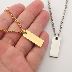 Pendentif cube vertical 3D personnalisable en or, argent ou acier inoxydable avec texte gravé sur mesure, collier chaîne <span class=keywords><strong>gourmette</strong></span> - Product Image 2