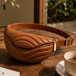 Sac de poitrine en similicuir matelassé ondulé, sac bandoulière croissant avec quincaillerie dorée, sac à bandoulière réglable pour femme - Product Image 6