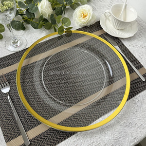 Assiettes de présentation L12 de luxe en gros, 13 pouces, or, noir, argent, en <span class=keywords><strong>plastique</strong></span> <span class=keywords><strong>transparent</strong></span>, pour décoration de table de mariage - Product Image 3