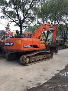 Excavatrice sur pneus DOOSAN DX225 d'occasion Excavatrice DX225LCA DX225 - Product Image 2