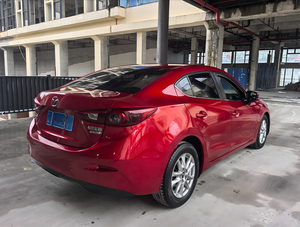 Voitures d'occasion à vendre : Mazda3 Axela 2017 1.5L Automatique Luxe Essence Berline Prix Bas Pas Cher SKYACTIV 6AT Conduite à Gauche Exportation - Product Image 5