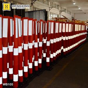 Délilinéateur à dessus plat réfléchissant PE diviseurs de voie en plastique <span class=keywords><strong>anti</strong></span>-impact borne de <span class=keywords><strong>stationnement</strong></span> poste de sécurité de rebond - Product Image 4