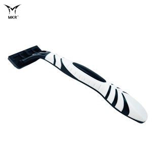 Maquinilla de Afeitar de Alta Calidad con <span class=keywords><strong>Mango</strong></span> de Goma y 6 Cuchillas para <span class=keywords><strong>Hombre</strong></span>, de MKR Factory <span class=keywords><strong>Outlet</strong></span> - Product Image 6