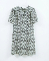 Robe en coton léger à rayures vertes et blanches, style bohème, éco-responsable, tissée, lavable, avec détails boutonnés et fermeture à nouer, coupe classique