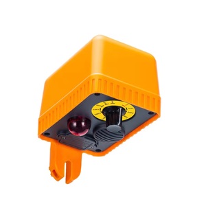 ETCR1820B เครื่องตรวจจับไฟฟ้าแรงสูงแบบไม่สัมผัสเฟสเดียว 240V-275KV IP65 จอแสดงผล LED ไฟเตือนเกียร์เก้าระดับ - Product Image 2