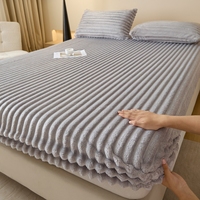 Drap de lit queen gris adapté aux articles ménagers