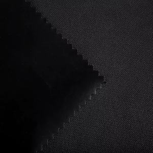 Tela Ecológica Negra de Poliéster 100% Tejida con Revestimiento de TPU en una Cara, Termosellable y Resistente a Desgarros para Fundas de Mochilas y Equipaje - Product Image 3