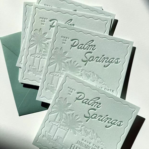 Carte d'invitation de mariage classique de luxe en relief, impression typographique, logo personnalisé - Carte de vœux totem colorée pour mariages élégants - Product Image 1