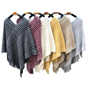 2021 nouvelle mode 100% <span class=keywords><strong>acrylique</strong></span> femmes <span class=keywords><strong>poncho</strong></span> châle cape hiver tricoté Ponchos pour femmes accessoires écharpe - Product Image 1