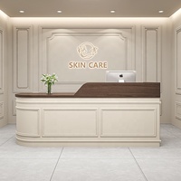 Vitrine d'angle pour salon de beauté, comptoir de bar pour salon de thé, table de réception pour boutique de vêtements féminins, caisse enregistreuse