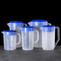 Pichet à eau 2.4L au meilleur prix Pichet à jus Pot en plastique pour bière, lait, thé Avec couvercle Sans BPA PP Résistant à la chaleur pour le commerce