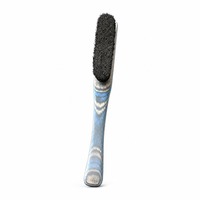 Brosse d'escalade ergonomique OEM à poils et manche en bois technique couleur personnalisée pour le nettoyage de la craie en salle, en extérieur, sur mur d'escalade et en salle de sport