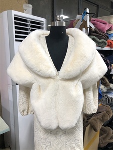 Haute qualité Eco <span class=keywords><strong>fourrure</strong></span> femmes châles et enveloppes <span class=keywords><strong>blanc</strong></span> bas prix Vintage col mariage mode <span class=keywords><strong>fourrure</strong></span> étole - Product Image 3