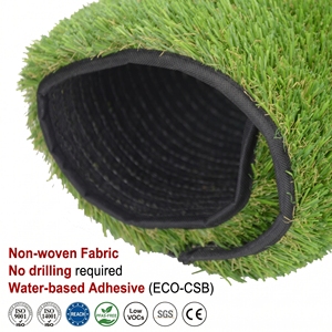 Tapis de <span class=keywords><strong>gazon</strong></span> artificiel pour animaux de compagnie avec support drainant 30 mm, écologique, doux, pour intérieur, trois tailles, personnalisable OEM - Product Image 1