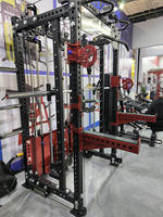Rack de musculation multifonctionnel avec système de câbles croisés, fonction Lat Pulldown et Rameur, et fonction Squat pour salle de sport à domicile