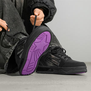 รองเท้ากีฬาลำลองพื้นหนา รุ่นใหม่ปี 2026 แฟชั่นสไตล์คู่รัก รองเท้าสเก็ตบอร์ดพร้อมระบบรองรับแรงกระแทก - Product Image 4