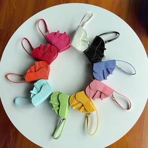 Tas Gantung Portabel Bermotif Kulit Buaya untuk Apple Airpods 3 4 Pro 2 3, Tas Universal untuk Earphone Nirkabel, Aksesoris Gantungan - Product Image 4