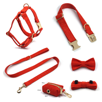 Ensemble Harnais et Laisse Réglables en Velours Côtelé pour Chien, Kit Collier Double Couche en Tissu pour Animaux, avec Nœud Papillon et Porte-Sacs à Crottes, Convient à Tous les Chiens