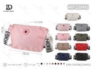 Borsa a Tracolla da Donna Rosa Tinta Unita in Poliestere Morbido con Logo e Chiusura a Cerniera per Tutte le Stagioni - Product Image 1