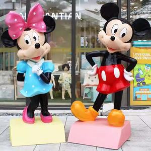 Ornement <span class=keywords><strong>de</strong></span> Noël extérieur écologique peint à <span class=keywords><strong>la</strong></span> main, sculpture <span class=keywords><strong>de</strong></span> <span class=keywords><strong>dessin</strong></span> <span class=keywords><strong>animé</strong></span> Mickey Mouse en fibre <span class=keywords><strong>de</strong></span> verre et résine pour aire <span class=keywords><strong>de</strong></span> jeux, <span class=keywords><strong>Minnie</strong></span> Donald - Product Image 4