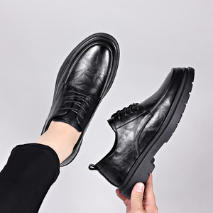 Chaussures habillées en cuir pour hommes, style Oxford, bout rond, à lacets, semelle en caoutchouc antidérapante, pour mariage et affaires, couleur unie, collection automne - Product Image 2