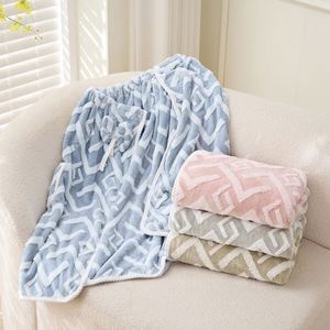 Serviette de bain en polyester tissé à fibres ultra-fines, douce et absorbante, peut être lavée à la main/en machine, adaptée pour la maison, l'hôtel, le spa - Product Image 2