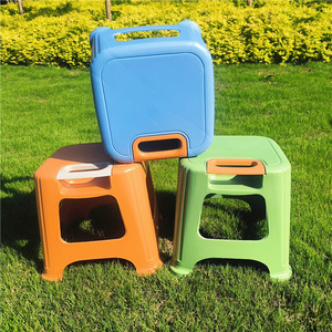Tabouret carré portable en plastique épaissi de 26 cm de hauteur pour usage domestique et extérieur - Product Image 4