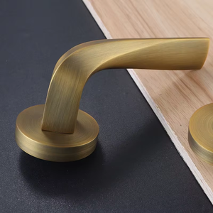 Poignée de porte de luxe en métal en alliage de zinc à tête carrée en option de haute qualité - Product Image 4