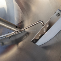 Marmite de cuisson inclinable à agitation planétaire entièrement automatique de 500 L à chauffage au gaz pour la sauce chili, la confiture et la base de fondue chinoise