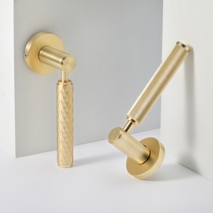Maniglia per Porta in Ottone Massiccio con Base in Lega di Zinco, Finitura Satinata, Stile Europeo per Porte Interne in Legno e Camere da Letto - Product Image 1