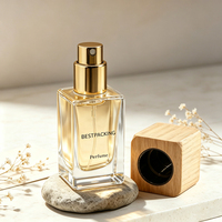 Flacon de parfum vide en verre carré OEM personnalisé de haute qualité, 50 ml et 100 ml, avec couvercle métallique de luxe et emballage cadeau – Meilleures ventes