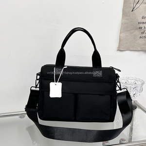 Sac de sport durable pour hommes et femmes, très vendu, grande capacité, tissu imperméable, avec compartiment à chaussures - Product Image 4