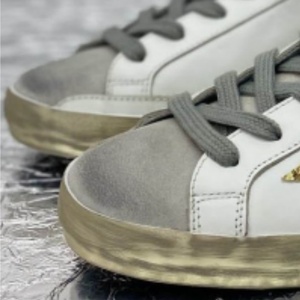 Nouvelles chaussures décontractées à lacets en cuir véritable de haute qualité, modèle 2026, style de marque luxueux et tendance, design de créateur, dorées - Product Image 1