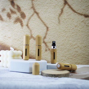 2025 Factory Outlet giá rẻ nhất cao cấp 5ml <span class=keywords><strong>8ml</strong></span> nước hoa tre Mist Sprayer chai thân thiện với môi tre Spray Chai cho nước hoa - Product Image 4