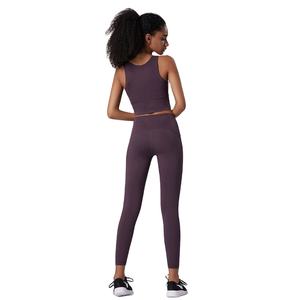 CK1227 Set Sportivo da Donna con Reggiseno Sportivo in Nylon e Leggings per Fitness, Yoga, Palestra e Corsa - Product Image 3