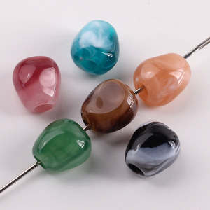 Perles en acrylique marbrées irrégulières à grand trou 14x13mm en gros pour bracelets DIY, chaînes de téléphone, accessoires de tissage de sacs RT0398 - Product Image 3