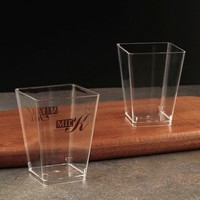Vente en gros de gobelets jetables en plastique PS à double peau avec couvercles, design élégant pour pouding, mousse, lait, thé, gâteau