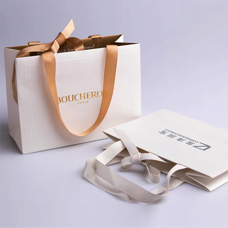 Sacchetto di carta in cartone marrone bolsas bianco nero stampato con logo personalizzato con manici a nastro