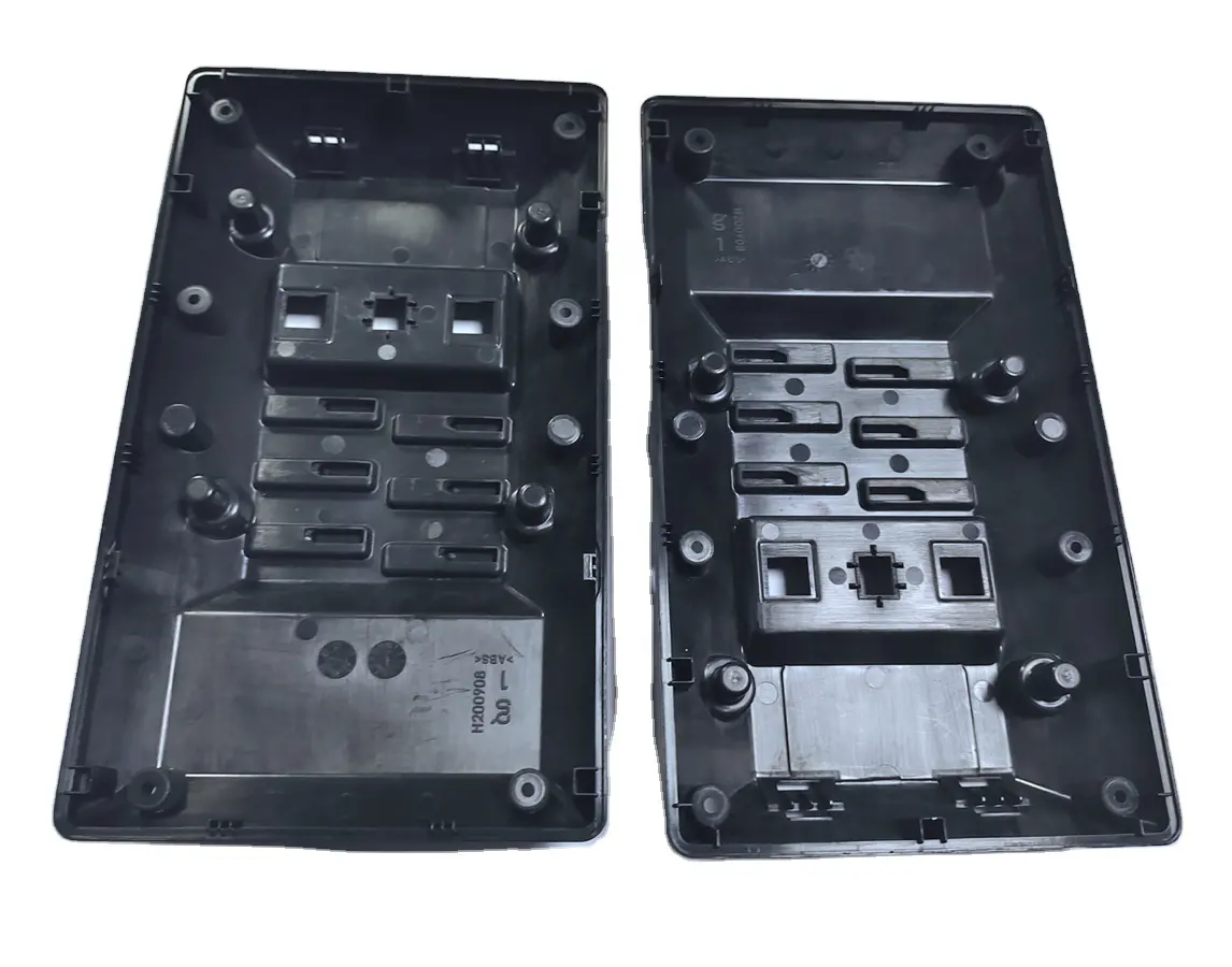 Custodia in plastica nera con parti di stampaggio ad iniezione personalizzate in fabbrica per copertura telefonica