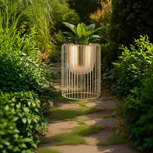 Soporte Moderno para Plantas de Metal Dorado con Base de Jaula de Alambre para Decoración Interior del Hogar - Product Image 2