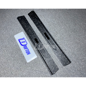 Estribos de puerta de fibra de carbono forjada para interiores de Lamborghini Aventador LP700 LP740 - Product Image 4