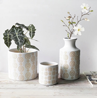 Décoration d'intérieur moderne, panier à viande en porcelaine blanche simple et créative de haute qualité, design élégant, couvre-pot de plante pour le salon