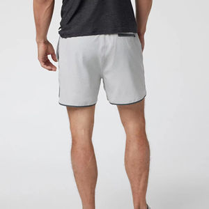 Pantalones Cortos Deportivos Transpirables de Secado Rápido Personalizados para Hombre, Pantalones Cortos Deportivos de Malla Oversize para Correr y Entrenar - Product Image 3