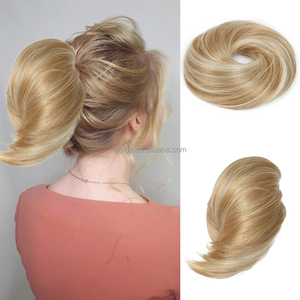<span class=keywords><strong>Chignon</strong></span> <span class=keywords><strong>de</strong></span> cheveux synthétiques <span class=keywords><strong>de</strong></span> haute <span class=keywords><strong>qualité</strong></span> <span class=keywords><strong>Chignon</strong></span> <span class=keywords><strong>de</strong></span> cheveux élastique Donut <span class=keywords><strong>Postiche</strong></span> Chouchous Blonde Droite <span class=keywords><strong>Chignon</strong></span> pour queue <span class=keywords><strong>de</strong></span> cheval courte - Product Image 2