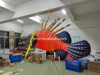 Décoration de fête sur le thème de l'océan marin Ballon de poisson gonflable volant coloré avec lumière