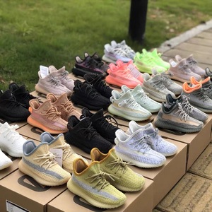 Trendsettende yeezy licht schoenen voor comfort en stijl - Alibaba.com