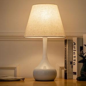 Lampe de table de style européen minimaliste moderne pour chambre à coucher et salon, style nordique, chaleureuse, créative, avec télécommande, lampe de chevet - Product Image 3